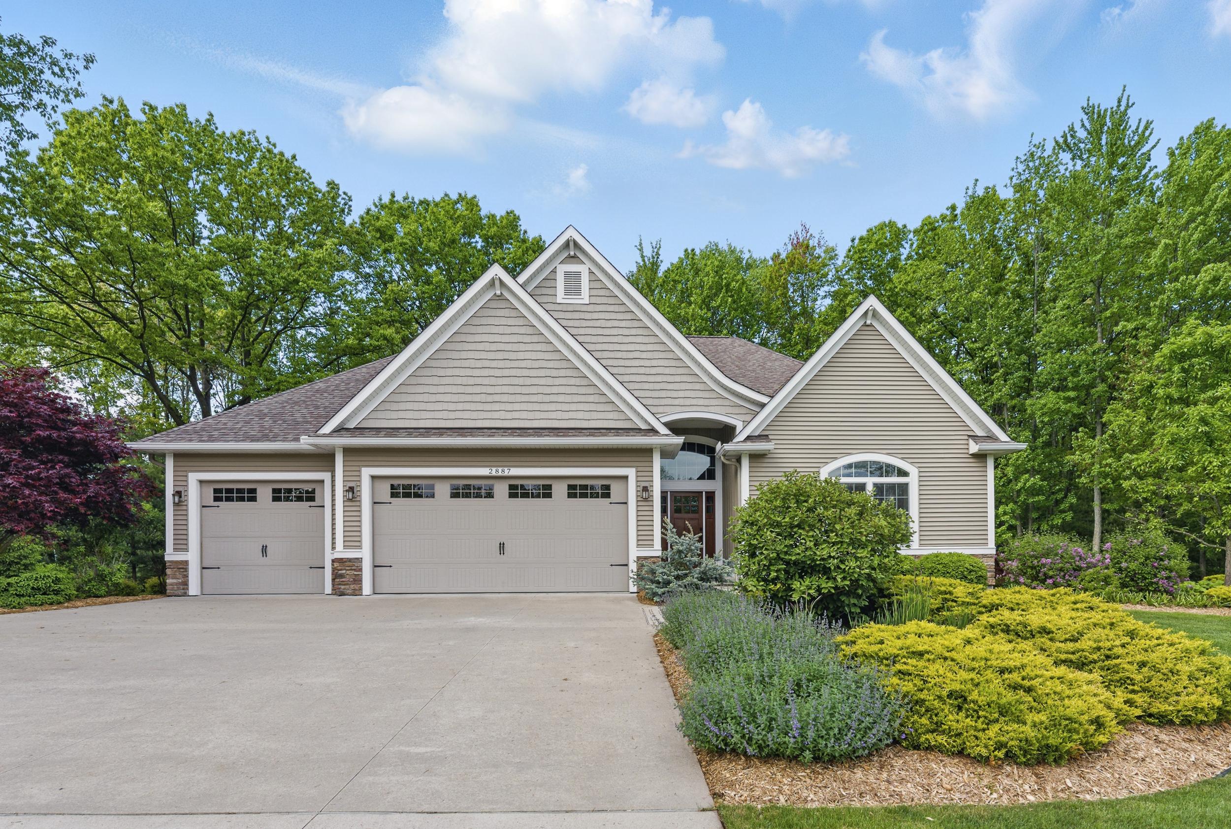 Real estate listing gallery sample